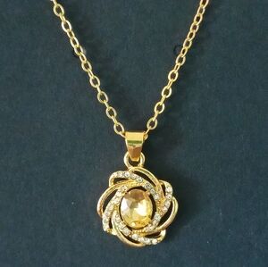 🆕 Gold Tone Citrine Pendant Necklace